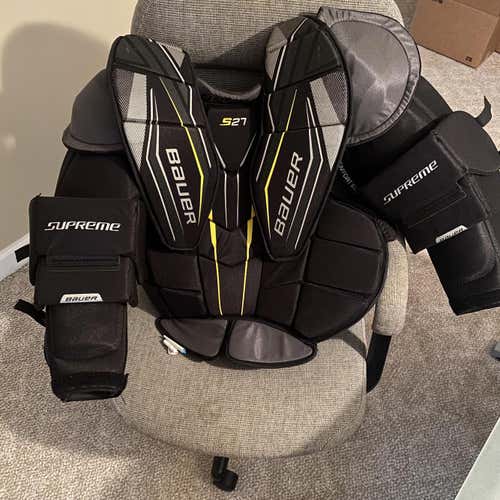 Used Medium Bauer S27  Goalie Chest Protector