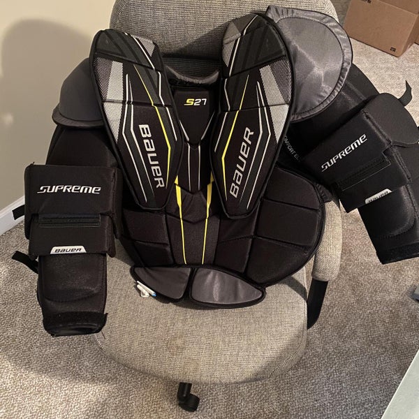 Used Medium Bauer S27 Goalie Chest Protector