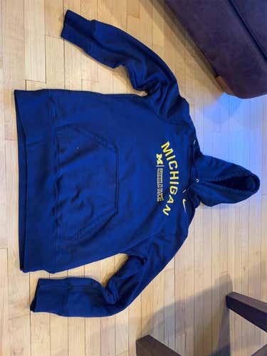 Michigan Blue Unisex XL Nike Sweatshirt