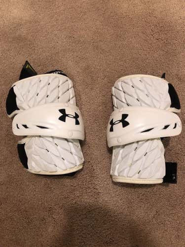 Medium Under Armour Arm Pads