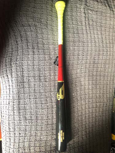 B45 Pro ‘Okotoks Dawgs’ Wood Bat 33.5/30.5