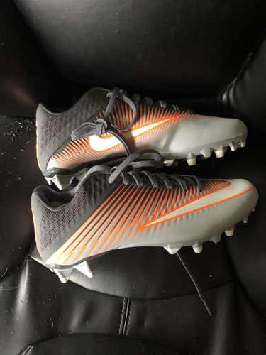 New Vapor Lacrosse Cleats Size 9
