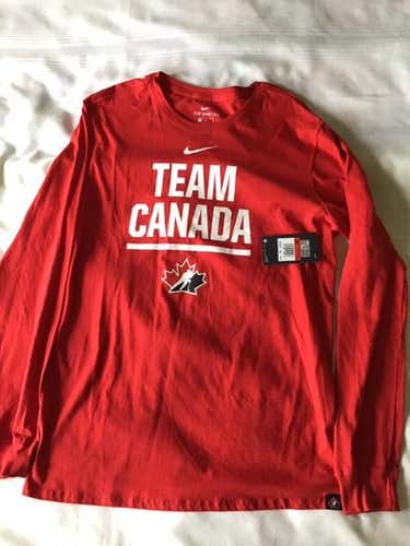 Team Canada Nike Men's Core Cotton Long Sleeve Tee - NEW w/TAG