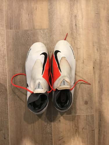 White Unisex Molded Cleats Nike Phantom Vision Elite Cleats