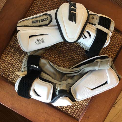 Used Medium STX Stallion 500 Arm Pads