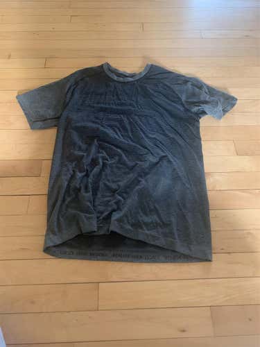 Gray Unisex Medium Lululemon Shirt