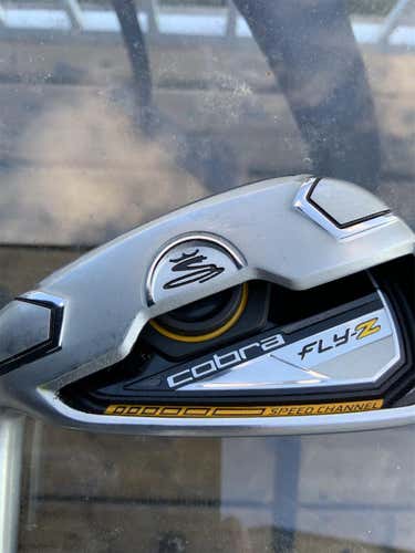 Used Left Handed Fly-Z Regular Flex Graphite/Steel Shaft Iron Set