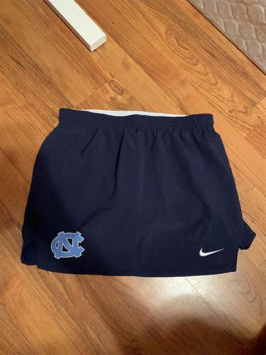 UNC Nike Women’s M SKIRT