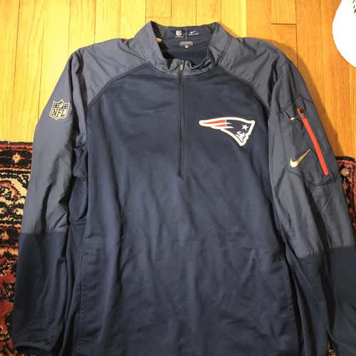 Navy Blue New England Patriots Men's Large Nike 1/4 Zip Fleece Sweatshirt