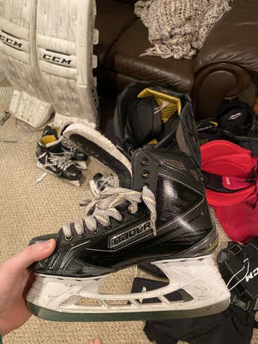 Senior Used Bauer Supreme 180 Hockey Skates Size 6.5