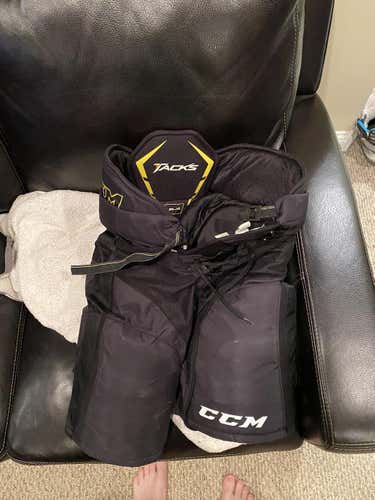 Junior Used XL CCM Tacks 4052 Hockey Pants