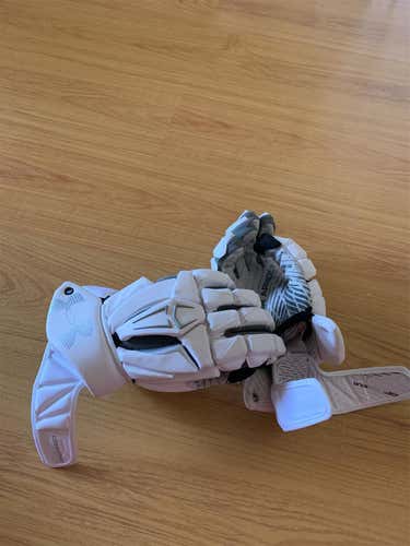 White New Under Armour 13" Goalie Gloves