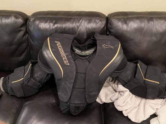 Passau Used Large Goalie Chest Protector