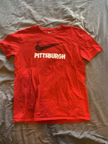Red Men's Large Nike Shirt