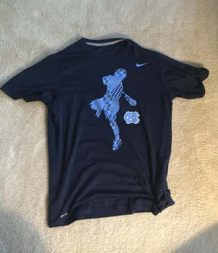 UNC Lacrosse Large Nike Shirt Navy Blue - Used Adult