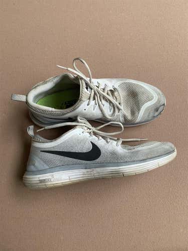 White Men's Nike Free Run Distance 2 Shoes Size 14