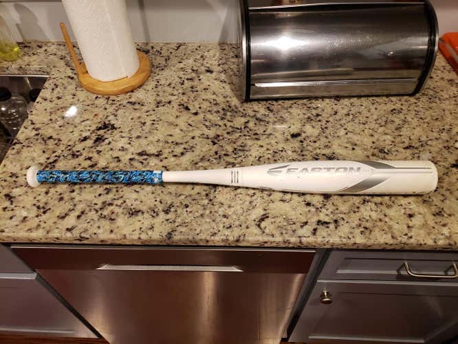 2018 Easton Composite Ghost X Bat (-5) 31/26 No trades
