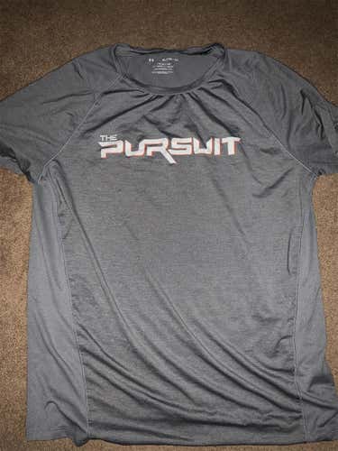 FCA The Pursuit Men's XL Under Armour Shirt