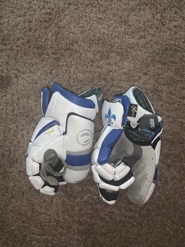White Used Goalie Maverik Rome RX3 13" Lacrosse Gloves