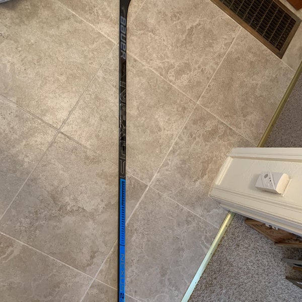 New Right Handed Nexus 2N Pro Mid Hockey Stick