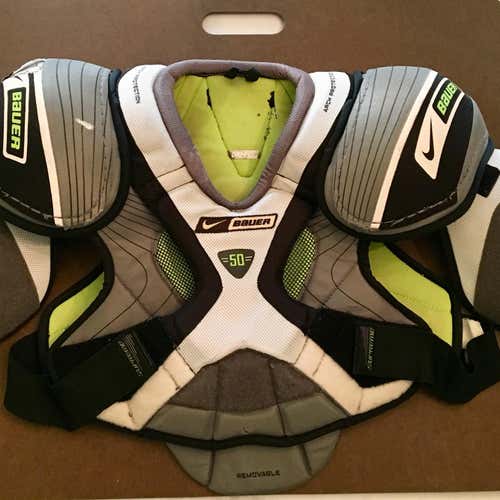 Used Medium Bauer Supreme 50  Shoulder Pads