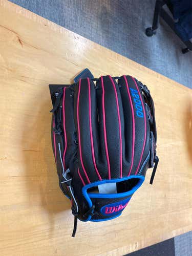 Wilson A2000 October GOTM Black/Blue/Pink