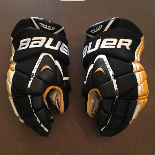 Black Used Bauer Vapor X7.0 15"  Gloves