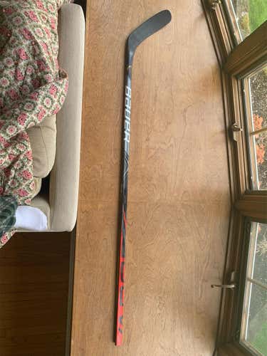 Used Right Handed Vapor FlyLite Toe  Hockey Stick