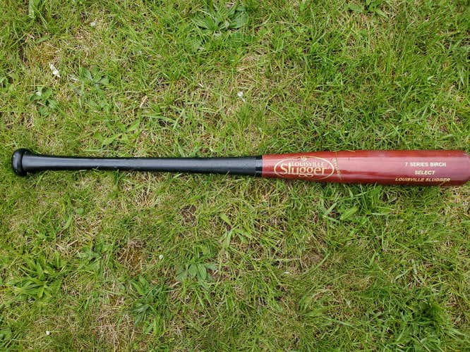 Used Louisville Slugger Wood MLB Prime Birch Bat (-3) 29 oz 32"