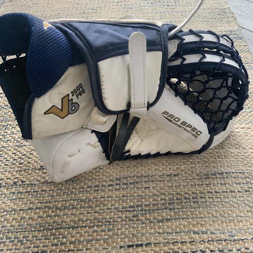 White Used Regular V6 2000 Pro