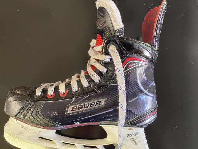 Used Bauer X800 Skates Size 4.5D + superfeet insoles