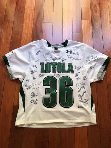 Team issued Loyola Under Armour team signed jersey (2014)