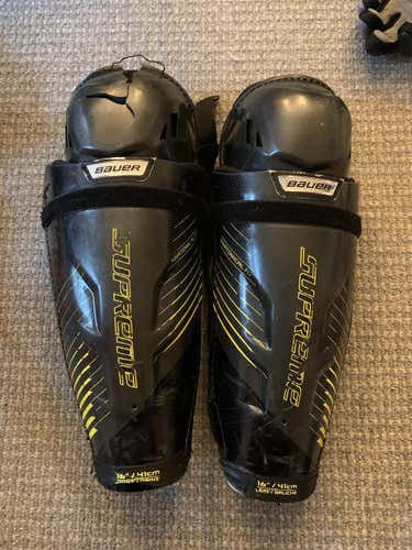 Used Bauer Shin Pads "16