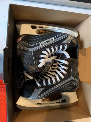 New Bauer Vapor X200 D&R (Regular) Size 8 Hockey Skates