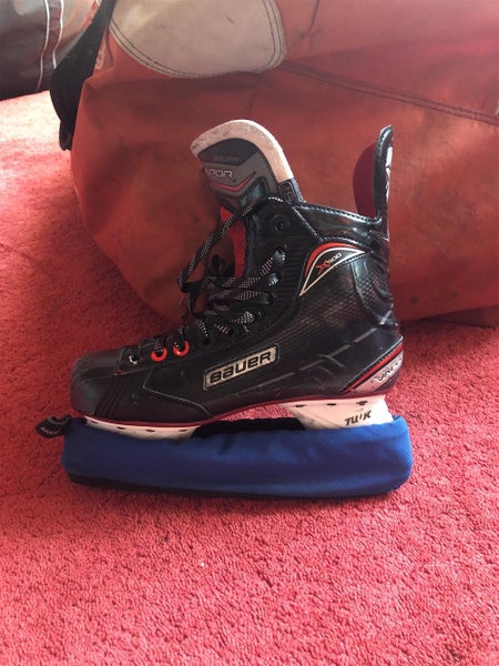 New Bauer Vapor X500 D&R (Regular) Size 6.5 Hockey Skates