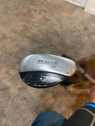 Used RH TaylorMade Rescue Stiff Flex 2H Hybrid