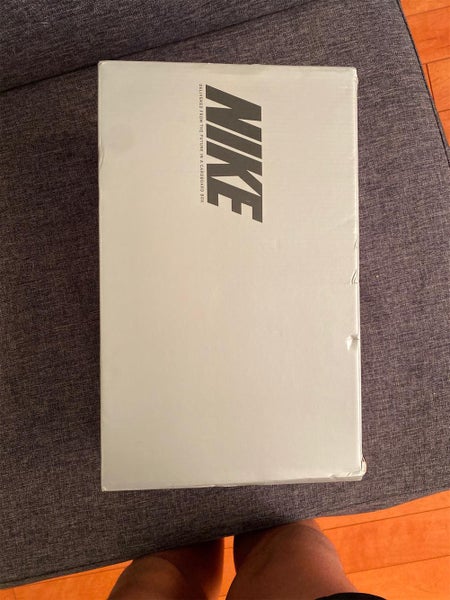 Black Men's 8.5 (Women's 9.5) Nike Cleats