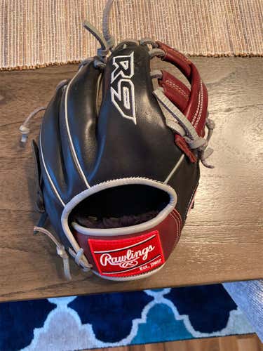 Rawlings R9 Infield Training Mitt 9.5”
