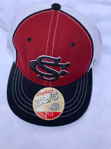 Red/black/white New Adult Men's Zephyr South Carolina Hat