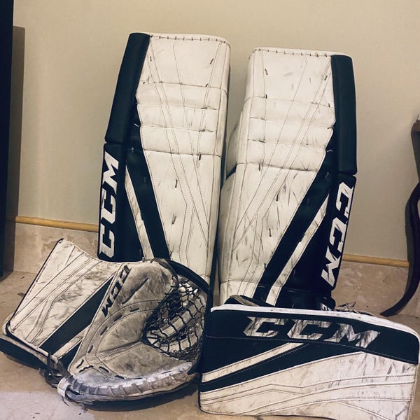Used 33"+ 1 Regular Extreme Flex III Goalie Full Set