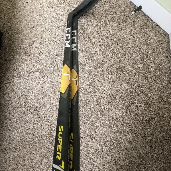 New Right Handed Super Tacks AS1 Hockey Stick