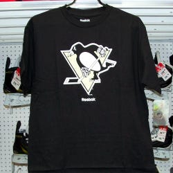 NEW! Reebok NHL Pittsburgh Penguins T-Shirt - Adult Medium
