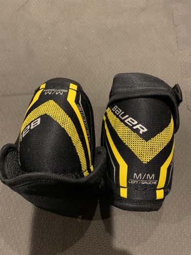 Medium Youth Bauer Supreme Elbow Pads