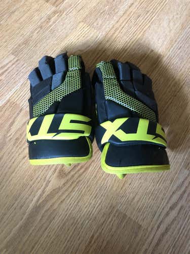 Black Used Player STX Stallion 100 10" Lacrosse Gloves