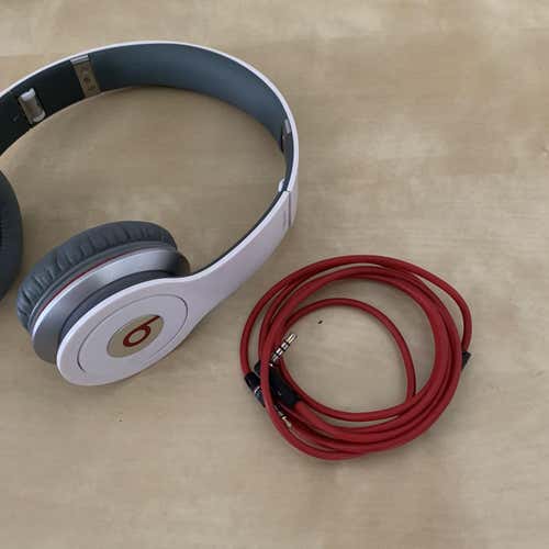 Beats Solo HD Red And White