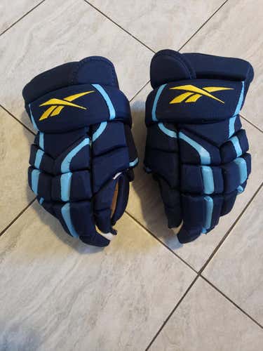 Atlanta Thrashers Reebok 10KN, 14"