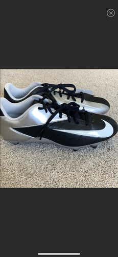 Black Nike Vapor Pro Cleats