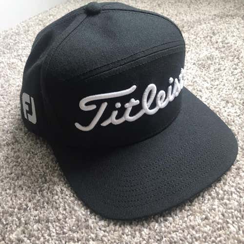 Titleist Tour Split Panel Black Hat