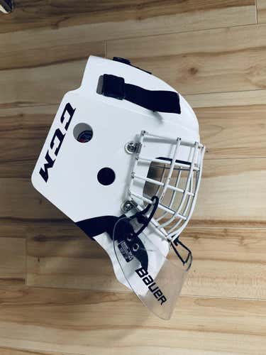 Senior Used CCM 7000 Goalie Mask