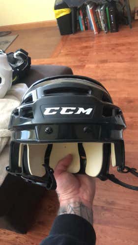 Black Used Medium CCM Vector V08 Helmet Pro Stock 2k